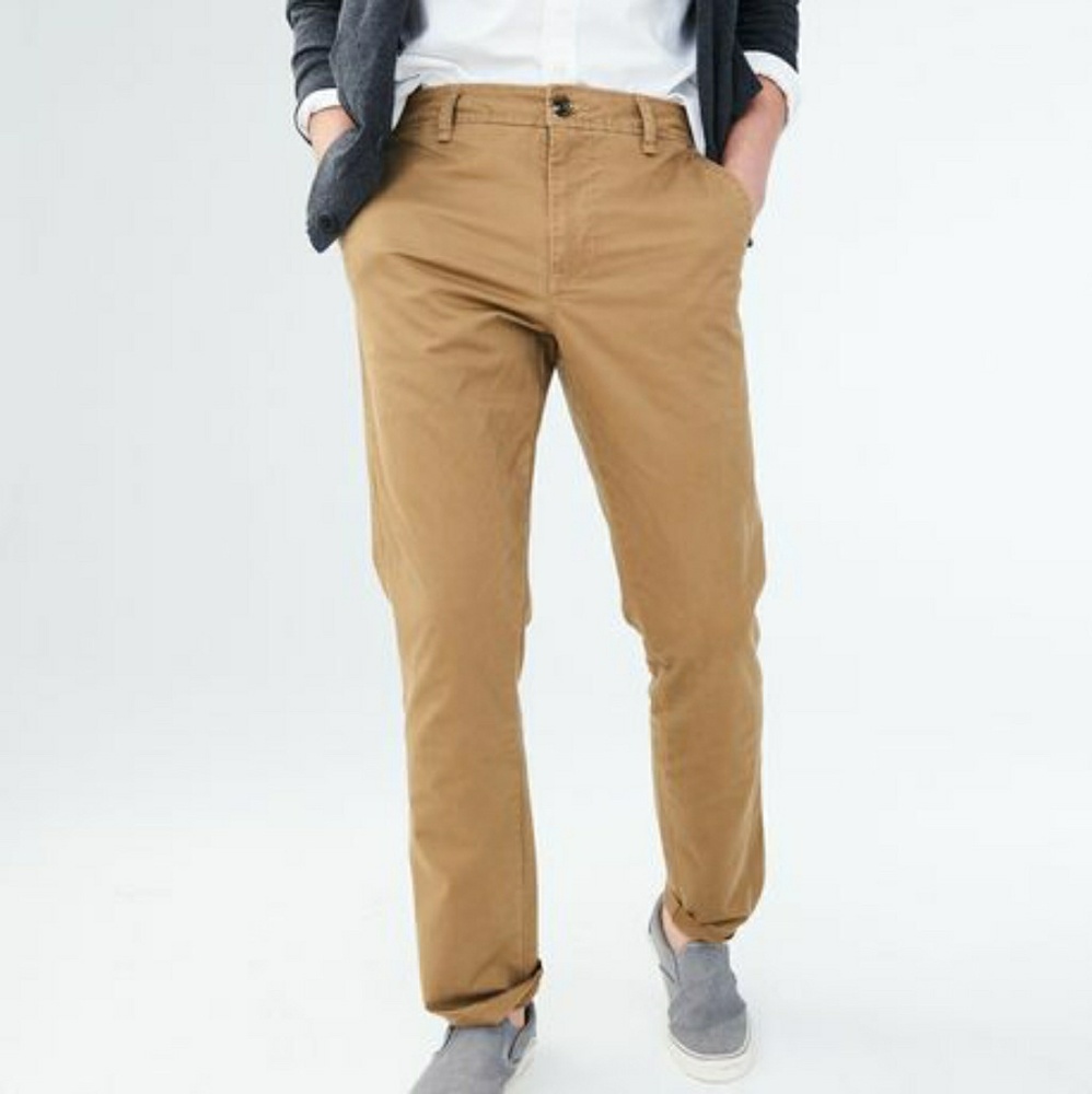 Men's khaki pants